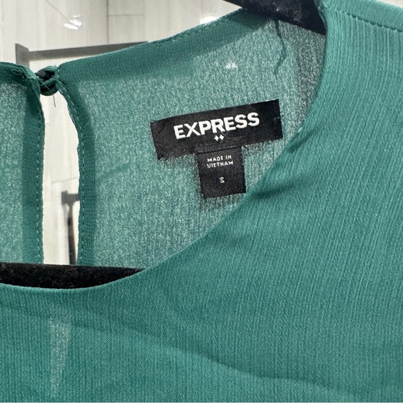 Green express blouse - Picture 2 of 3